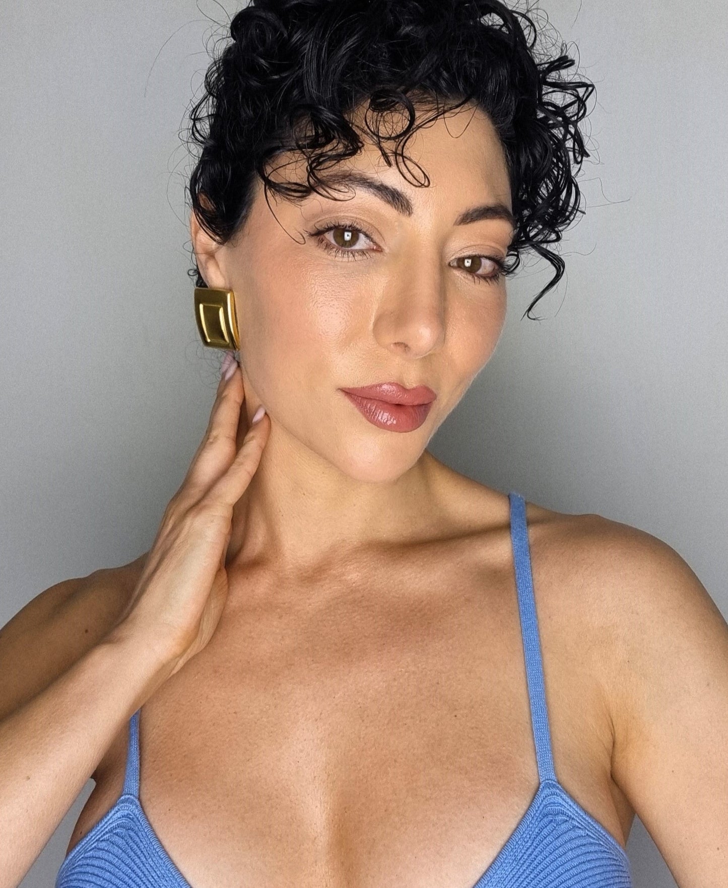 VITTORIA STUDS