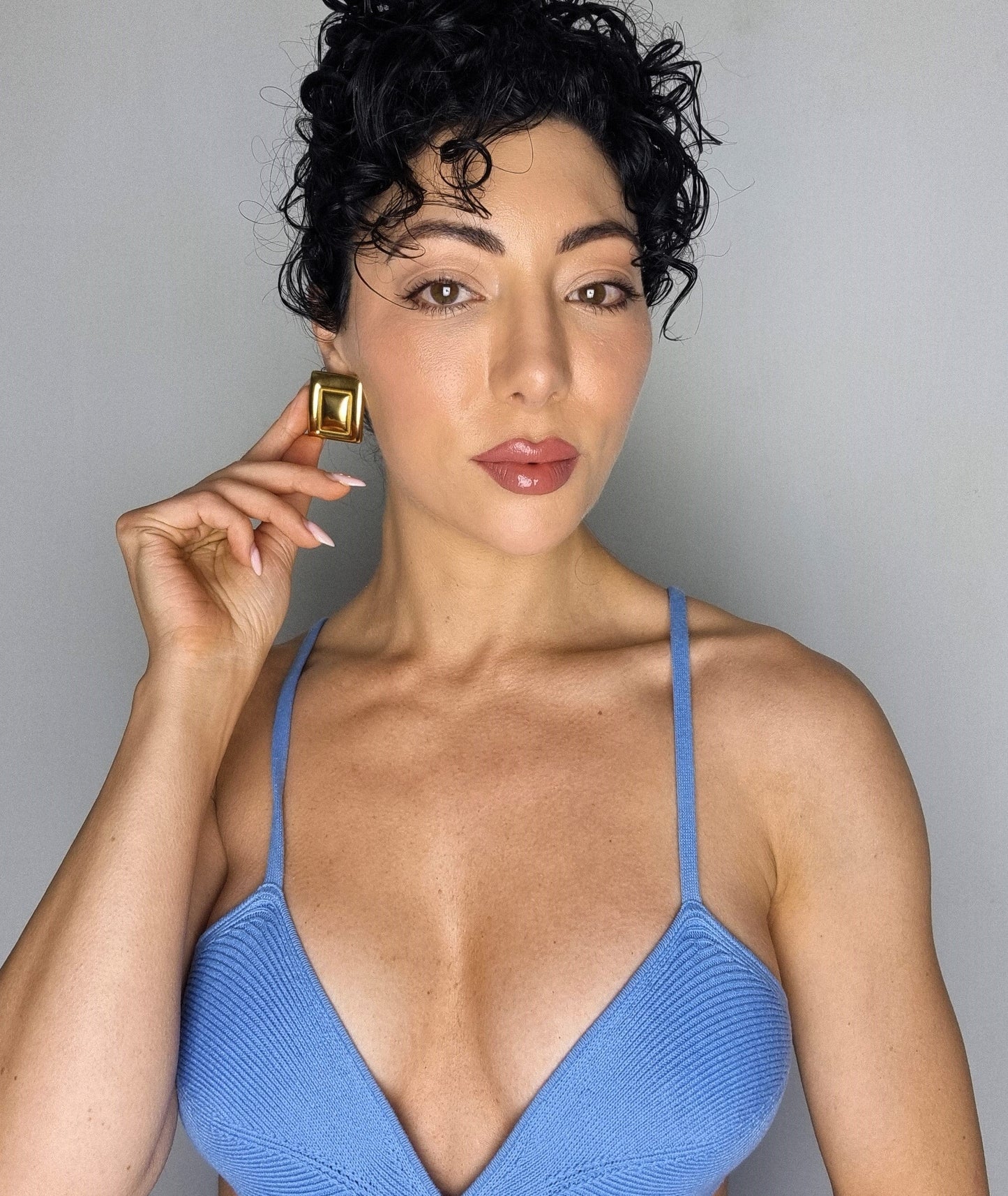 VITTORIA STUDS
