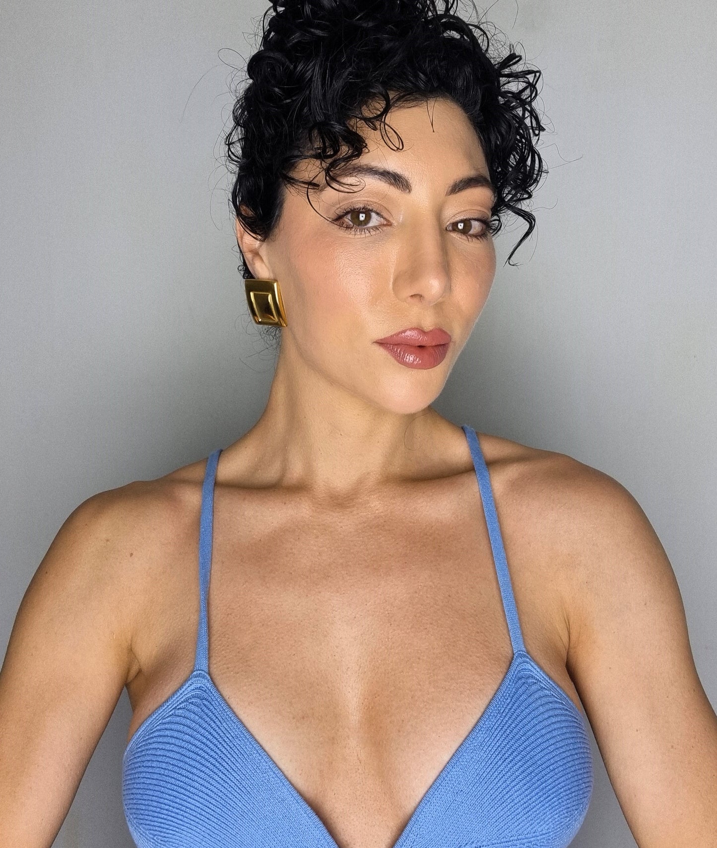 VITTORIA STUDS